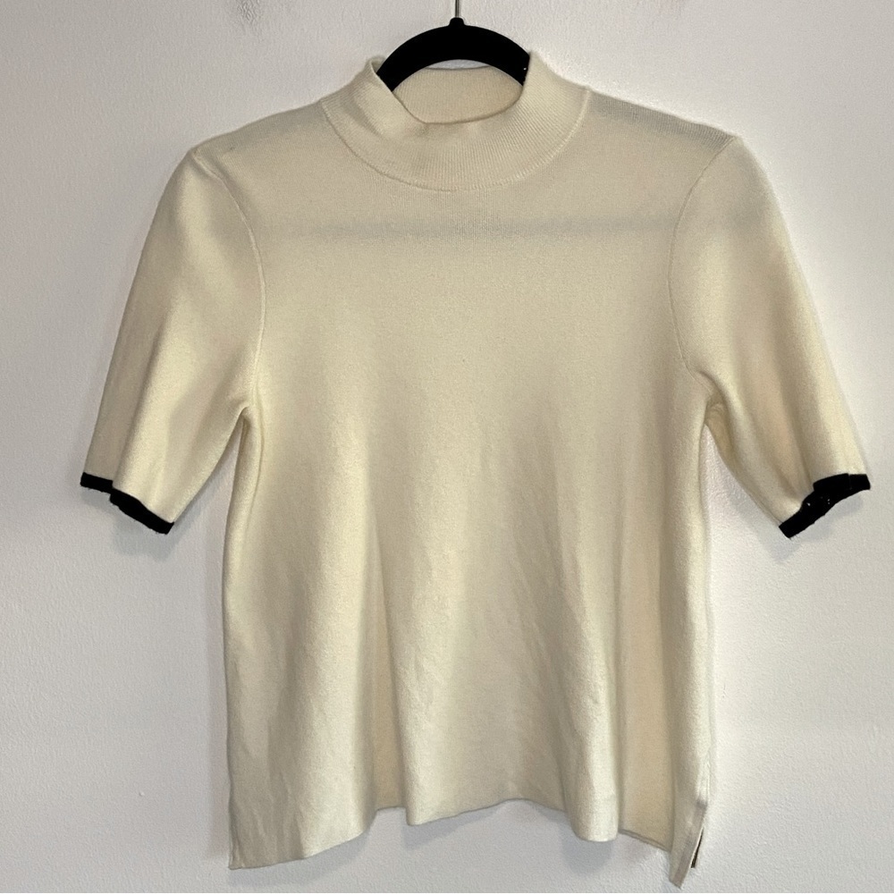 Anthropologie Moth Mock Neck Sweater Size XS Ivory Peppy Accademia Minimalist